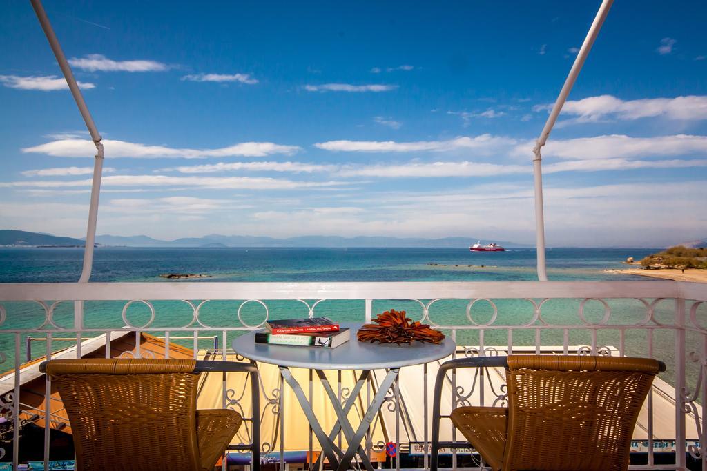 广场酒店 Aegina 外观 照片